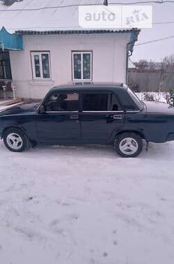 Седан ВАЗ / Lada 2107 2004 в Тетиеве