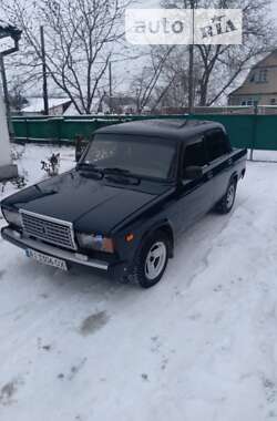 Седан ВАЗ / Lada 2107 2004 в Тетиеве