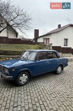 Седан ВАЗ / Lada 2107 2004 в Тернополе