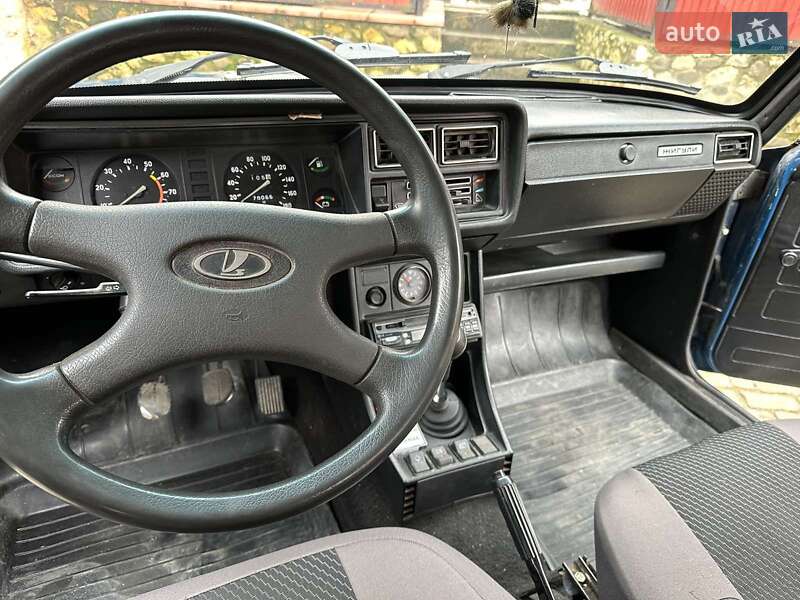Седан ВАЗ / Lada 2107 2004 в Тернополе