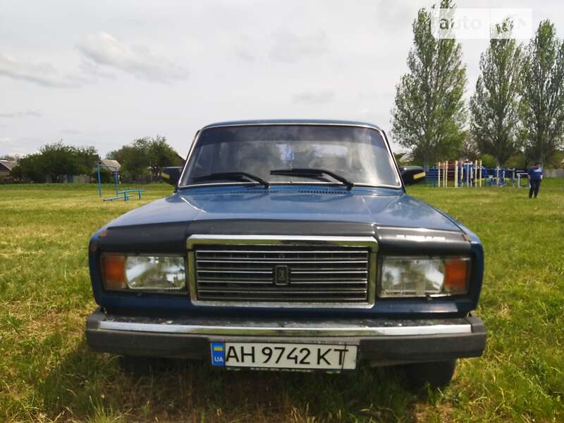 Седан ВАЗ / Lada 2107 2004 в Константиновке