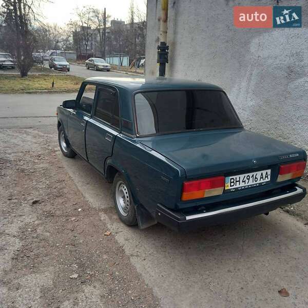 Седан ВАЗ / Lada 2107 2003 в Рени