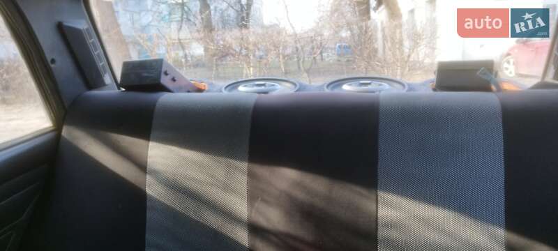 Седан ВАЗ / Lada 2107 1983 в Чернігові