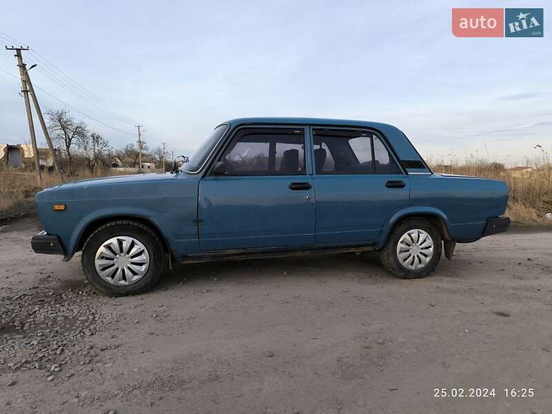 Седан ВАЗ / Lada 2107 2007 в Новомосковске