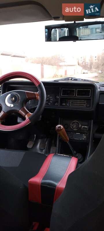 Седан ВАЗ / Lada 2107 2004 в Кривому Розі фото 3 Седан ВАЗ / Lada 2107 2004 в Кривому Розі
