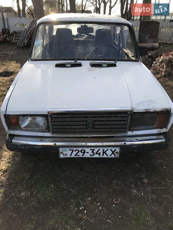 Седан ВАЗ / Lada 2107 1991 в Брусилове