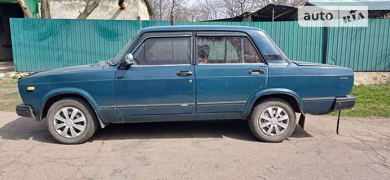 Седан ВАЗ / Lada 2107 1998 в Долинской