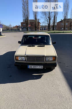 Седан ВАЗ / Lada 2107 1983 в Синельниково