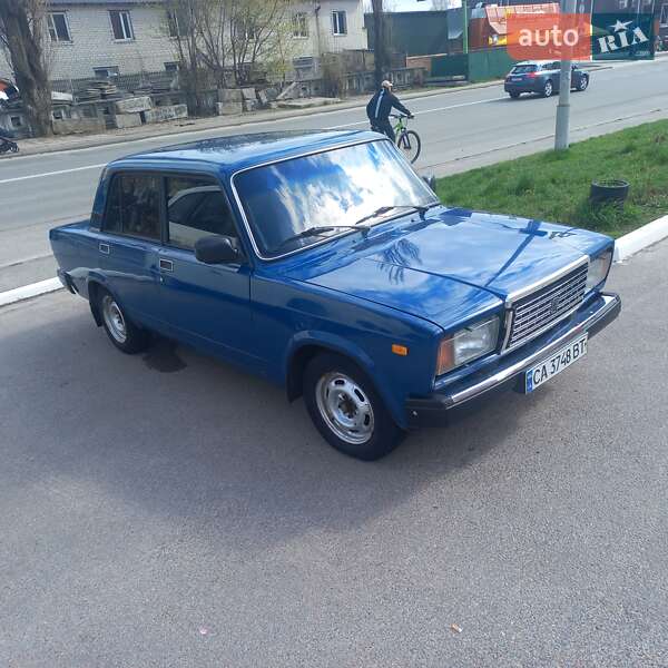 Седан ВАЗ / Lada 2107 2008 в Киеве