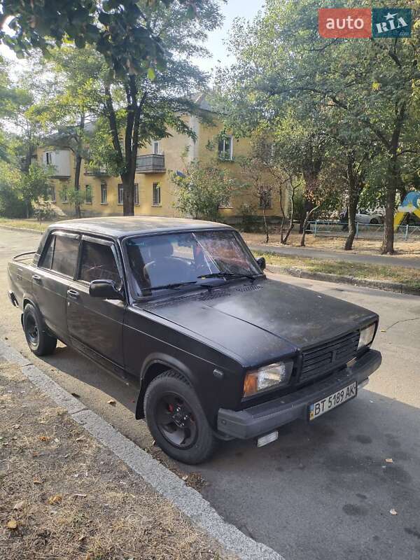 Седан ВАЗ / Lada 2107 1991 в Києві
