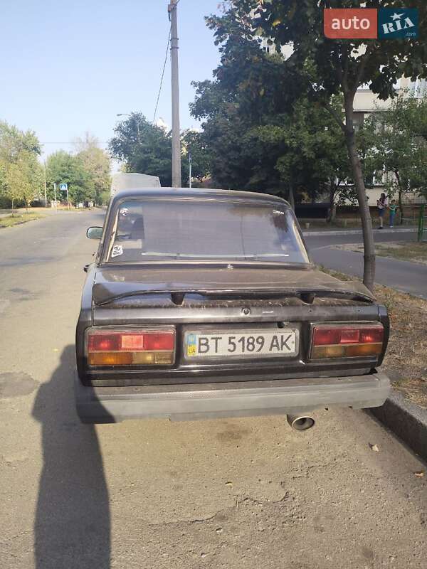 Седан ВАЗ / Lada 2107 1991 в Києві