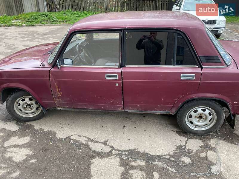 Седан ВАЗ / Lada 2107 2002 в Бердичеве фото 2 Седан ВАЗ / Lada 2107 2002 в Бердичеве