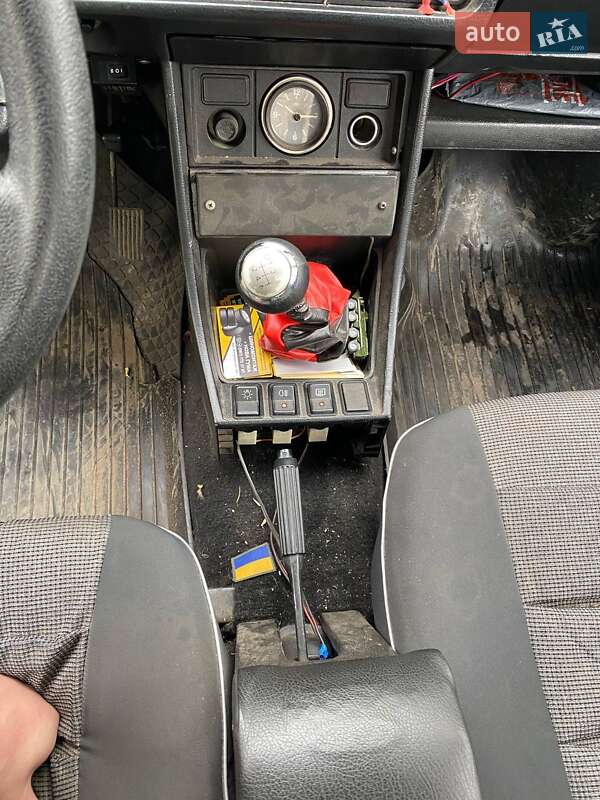 Седан ВАЗ / Lada 2107 2002 в Бердичеве фото 6 Седан ВАЗ / Lada 2107 2002 в Бердичеве