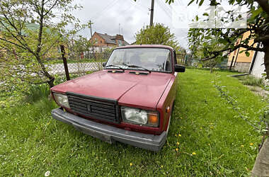 Седан ВАЗ / Lada 2107 1985 в Городке