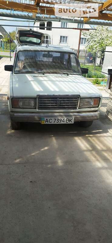 Седан ВАЗ / Lada 2107 1996 в Иваничах