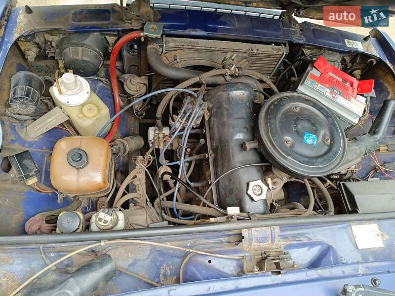 Седан ВАЗ / Lada 2107 1999 в Одессе