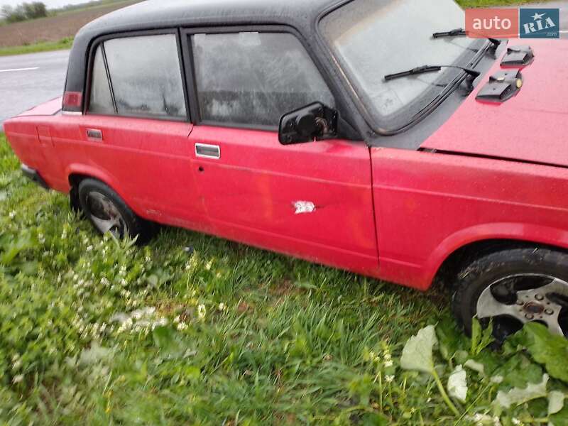 Седан ВАЗ / Lada 2107 1984 в Стрые
