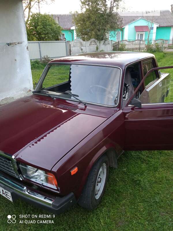 Седан ВАЗ / Lada 2107 2006 в Калуші