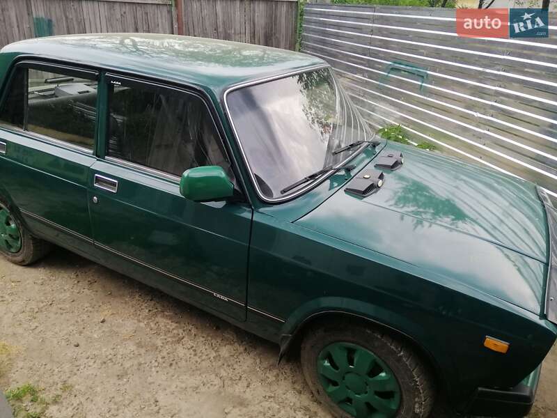 Седан ВАЗ / Lada 2107 2005 в Житомирі
