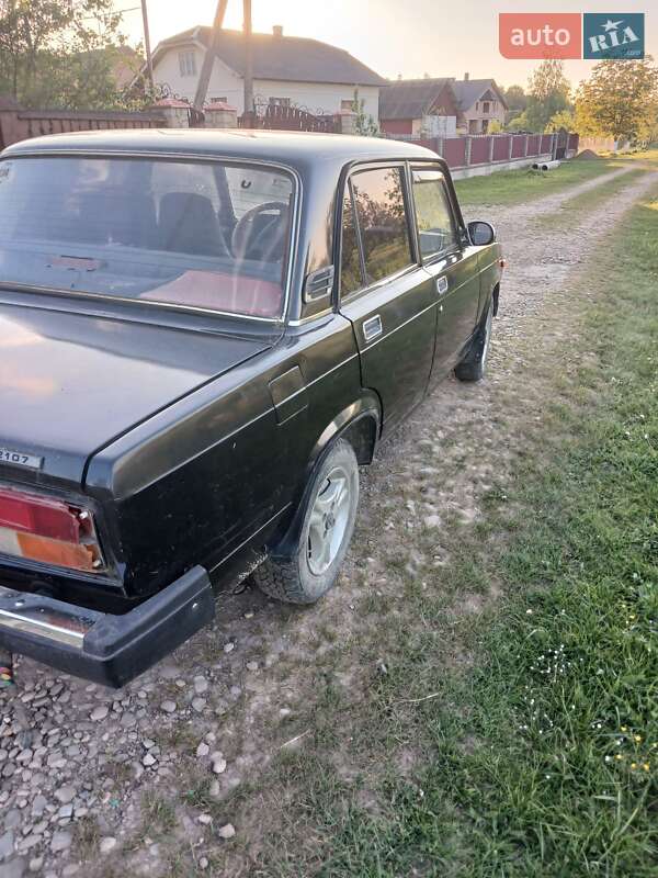 Седан ВАЗ / Lada 2107 2007 в Долині