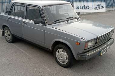 Седан ВАЗ / Lada 2107 2007 в Сумах