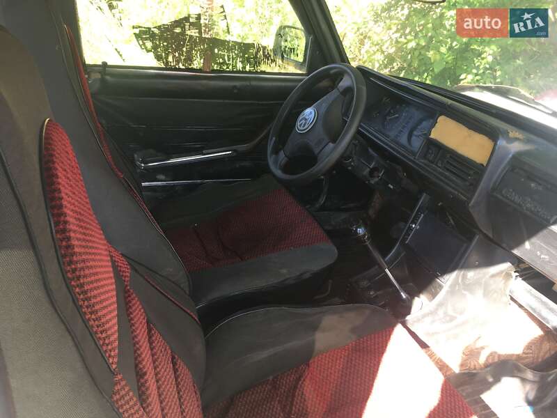Седан ВАЗ / Lada 2107 1996 в Ужгороде