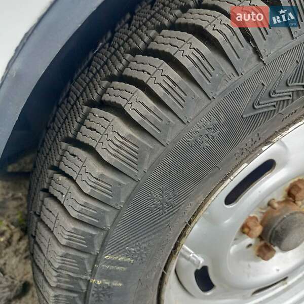 Седан ВАЗ / Lada 2107 1988 в Киеве