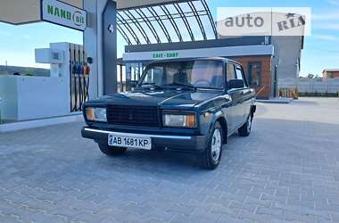 Седан ВАЗ / Lada 2107 2005 в Могилев-Подольске