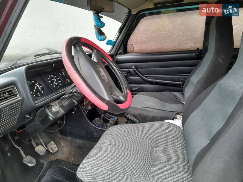 Седан ВАЗ / Lada 2107 2005 в Ходореві