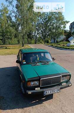 Седан ВАЗ / Lada 2107 2005 в Киеве