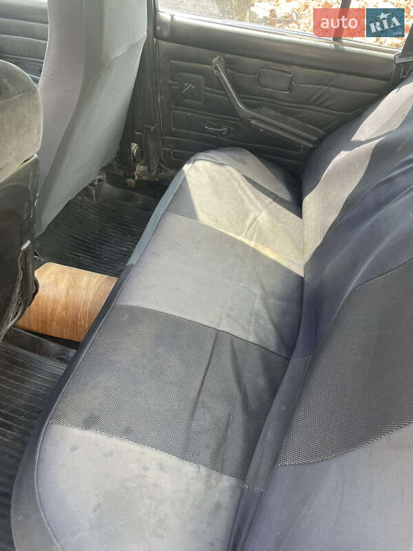 Седан ВАЗ / Lada 2107 2003 в Чорткові