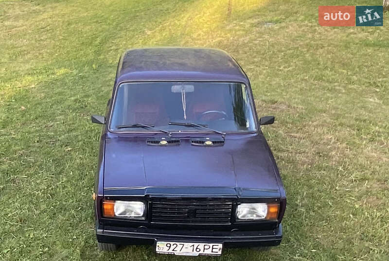 Седан ВАЗ / Lada 2107 2004 в Тячеве