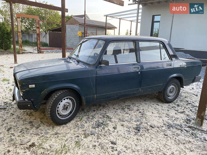 Седан ВАЗ / Lada 2107 2008 в Днепре