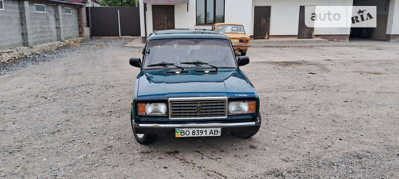Седан ВАЗ / Lada 2107 2005 в Шумске