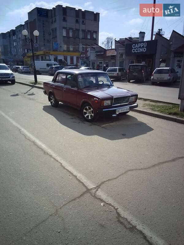 Седан ВАЗ / Lada 2107 2004 в Ковелі фото 2 Седан ВАЗ / Lada 2107 2004 в Ковелі
