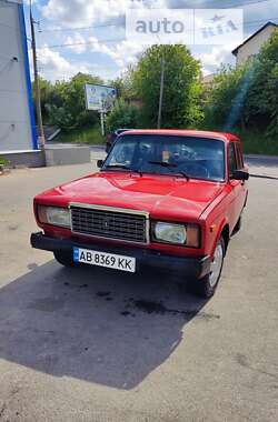 Седан ВАЗ / Lada 2107 1996 в Виннице