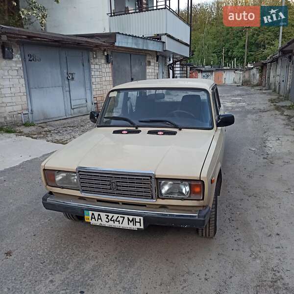 Седан ВАЗ / Lada 2107 1991 в Обухове фото 5 Седан ВАЗ / Lada 2107 1991 в Обухове