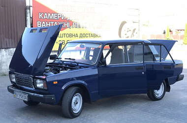 Седан ВАЗ / Lada 2107 2009 в Волочиську