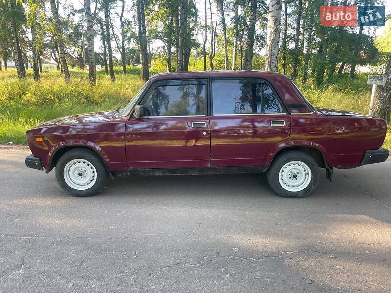 Седан ВАЗ / Lada 2107 2002 в Ахтырке фото 3 Седан ВАЗ / Lada 2107 2002 в Ахтырке