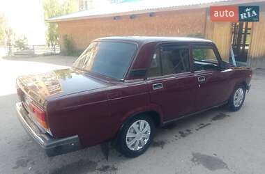 Седан ВАЗ 2107 2005 в 