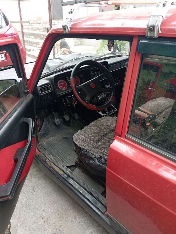 Седан ВАЗ / Lada 2107 1992 в Кривом Роге фото 4 Седан ВАЗ / Lada 2107 1992 в Кривом Роге