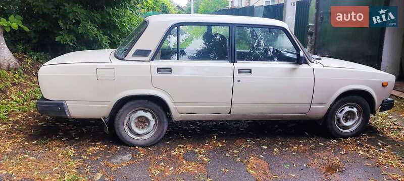 Седан ВАЗ / Lada 2107 1983 в Старокостянтинові