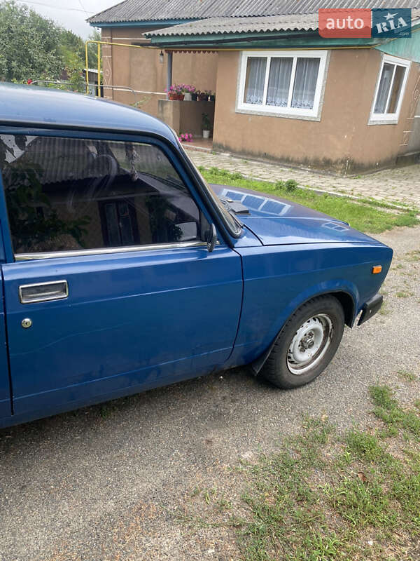 Седан ВАЗ / Lada 2107 2008 в Овруче
