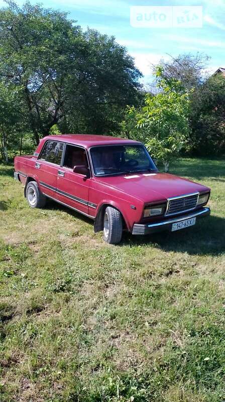 Седан ВАЗ / Lada 2107 2000 в Каменец-Подольском