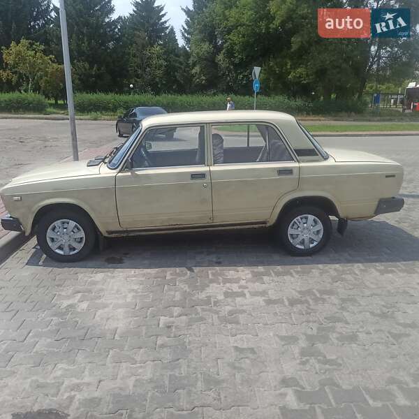 Седан ВАЗ / Lada 2107 1988 в Луцьку