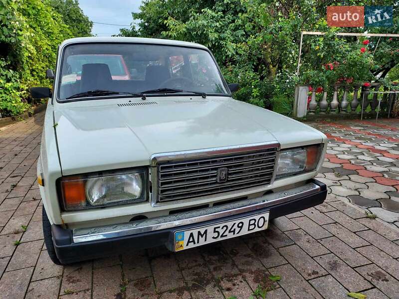 Седан ВАЗ / Lada 2107 1991 в Бердичеве