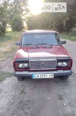 Седан ВАЗ / Lada 2107 2005 в Киеве