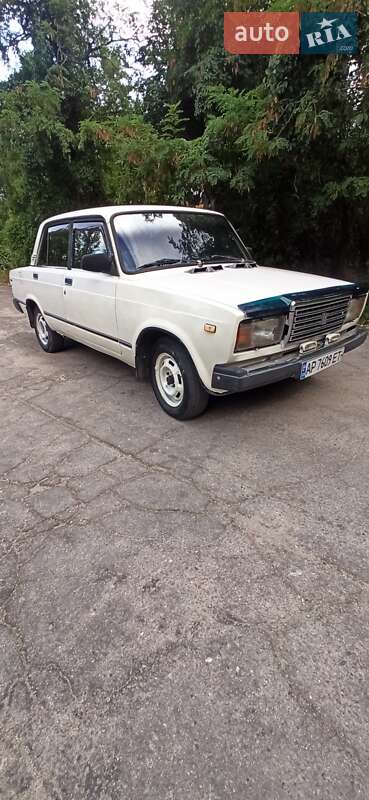 Седан ВАЗ / Lada 2107 1993 в Запорожье