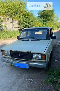 Седан ВАЗ / Lada 2107 1995 в Киеве