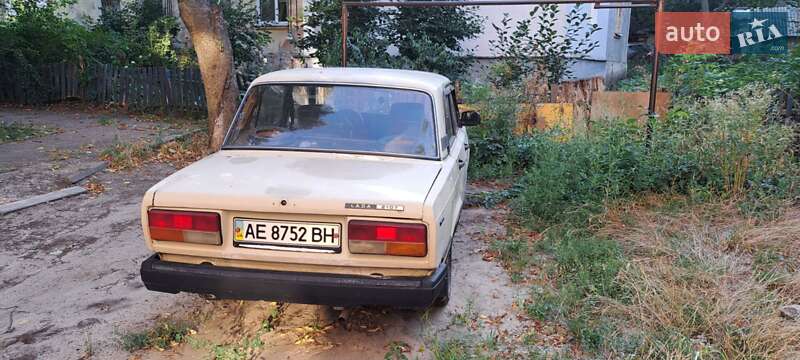 Седан ВАЗ / Lada 2107 1996 в Дніпрі